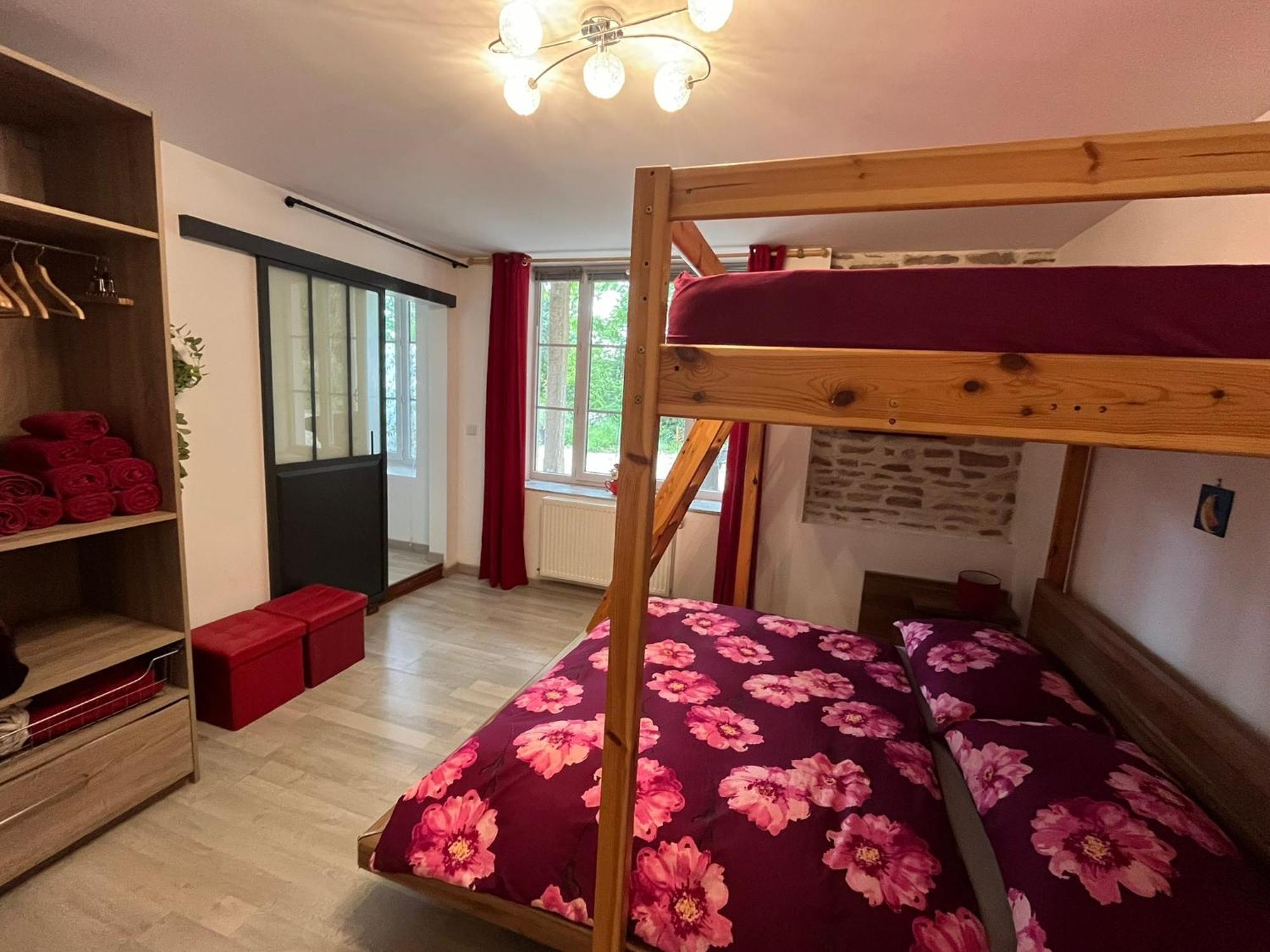 Couleurs De La Vie - Chambres D'Hotes Et Gite Cormatin ห้อง รูปภาพ